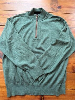Orvis Men's Merino Wool Half-Zip Sweater Pullover in Forest Green